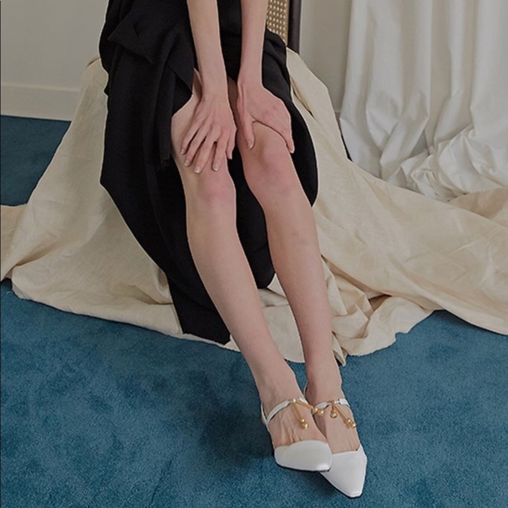 Salondeju white pump